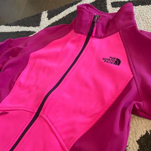 Like New North Face Apex Bionic Jacket - Picture 2 of 4